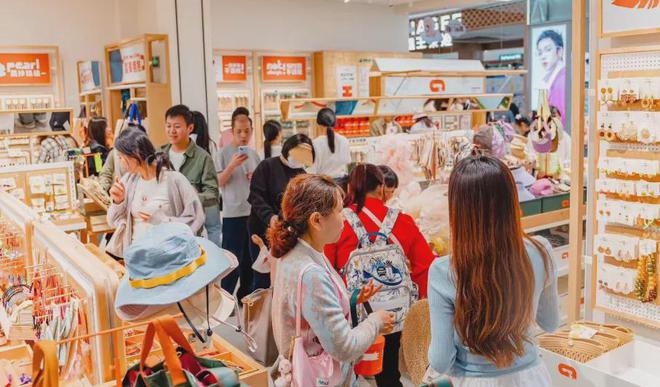 粉无数的12大新兴品牌个个都超亮眼！米乐体育app网站盘点2024｜圈(图13)